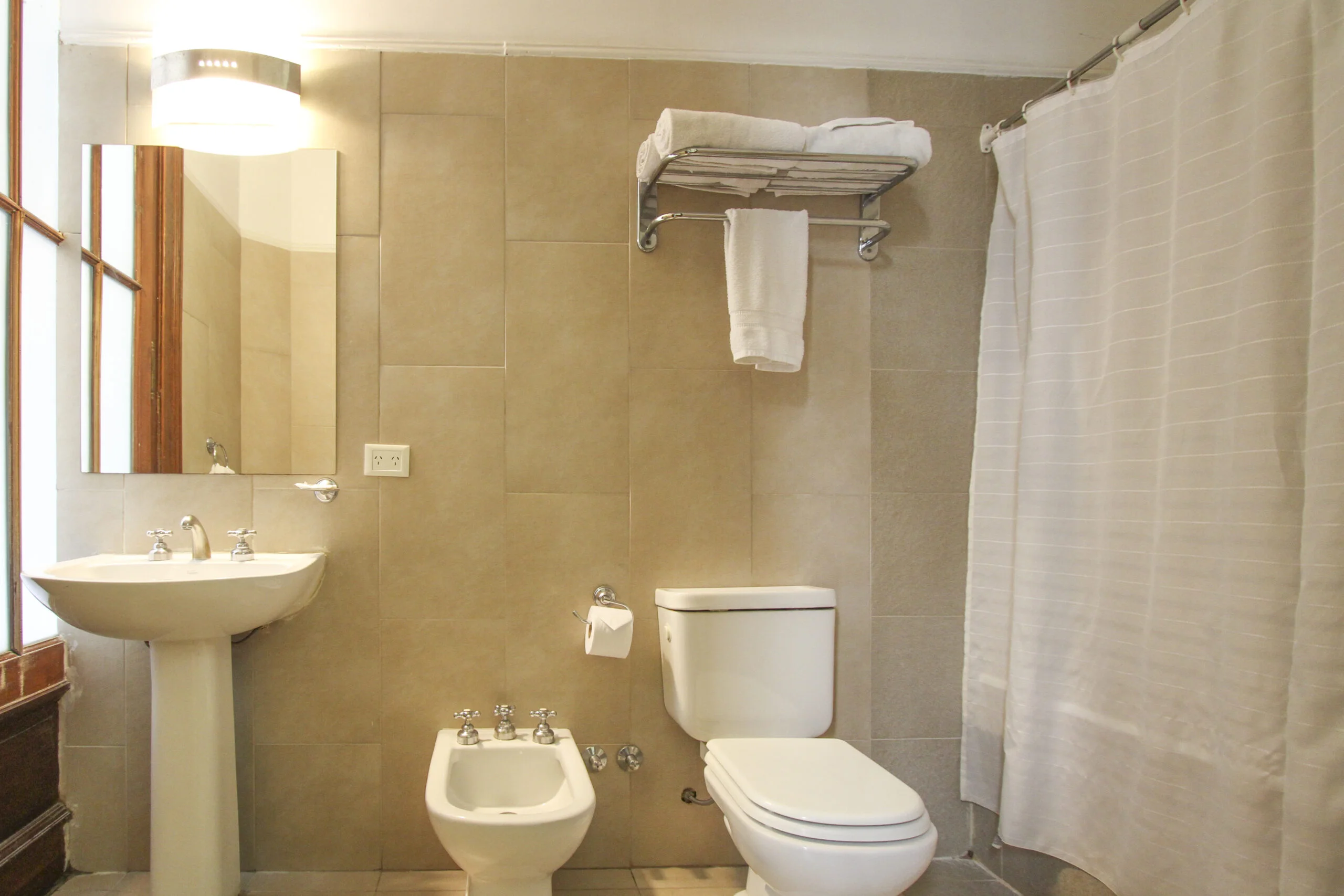 Baño de la habitación compartida